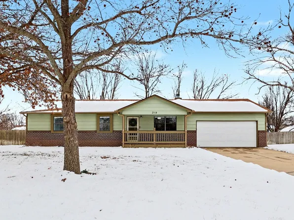 319 N Parkdale Ct, Wichita, KS 67212