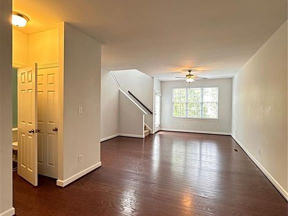 2nd image of 4464 Lydias Dr