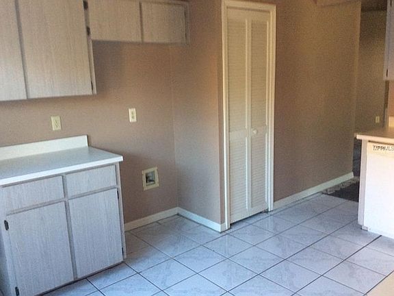 5th image of 1054 Gore Dr