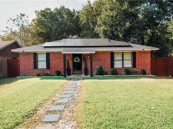 417 E Hill St, Navasota, TX 77868