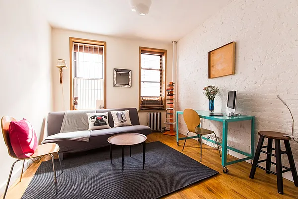 Sold by Compass | media 10