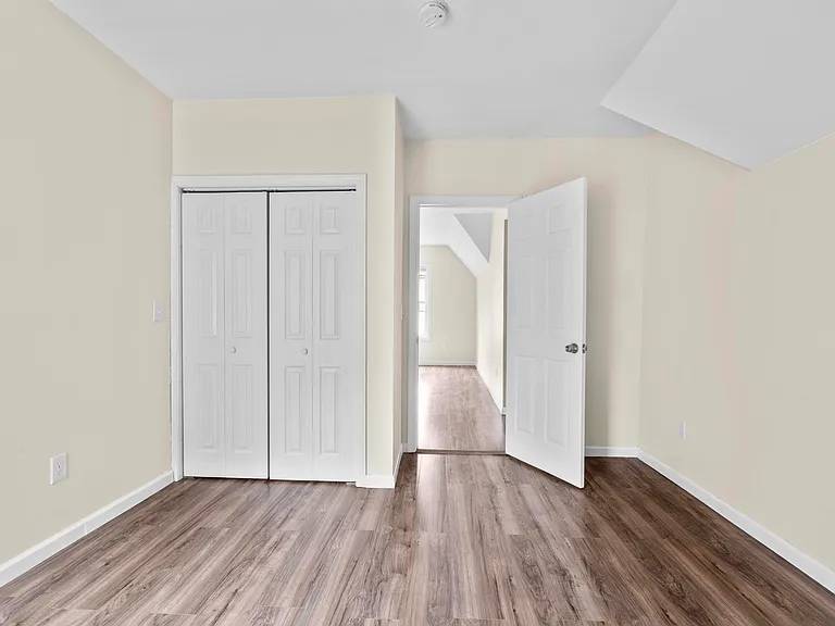 287 Crown St #2 — Photo 13