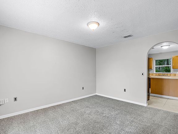 4th image of 11119 Fairhaven Way