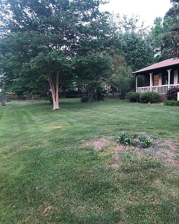 2nd image of 1128 Ravendale Dr