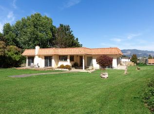 96 Wheelock Rd, Watsonville, CA 95076