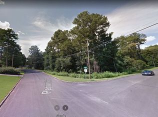 3064 Periwinkle Dr, Snellville, GA 30078
