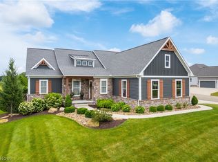 7576 Crowngate Cir NW, North Canton, OH 44720