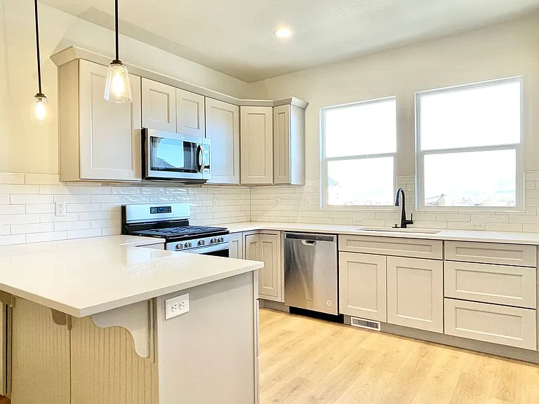 13957 S Silver Peak Ln — Photo 7