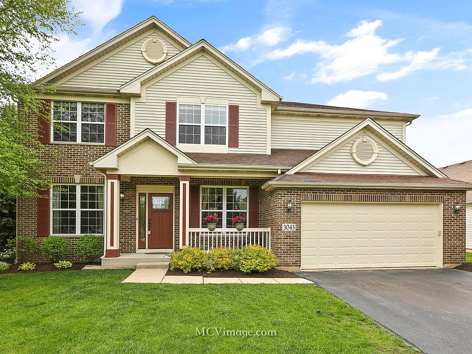 1st image of 3043 Foxmoor Dr