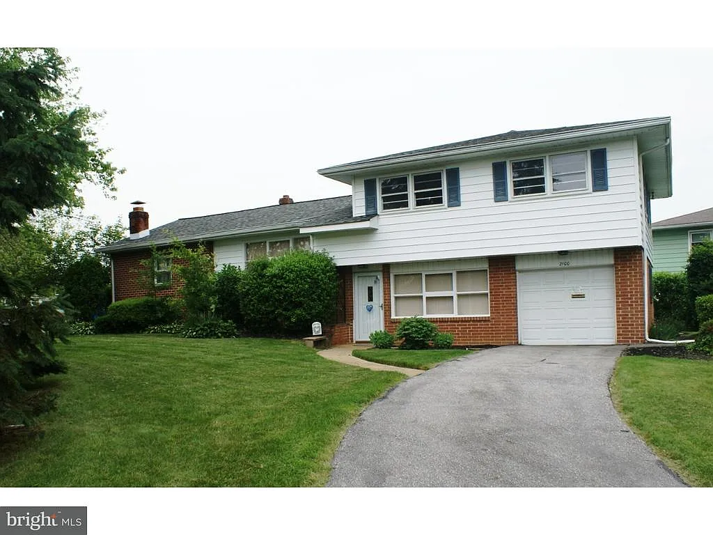 2100 Ferguson Dr photo 1