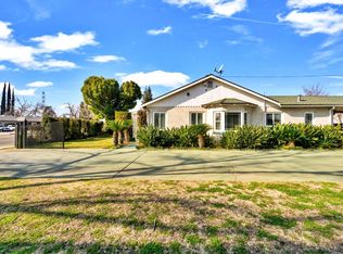 4583 E Clinton Ave, Fresno, CA 93703