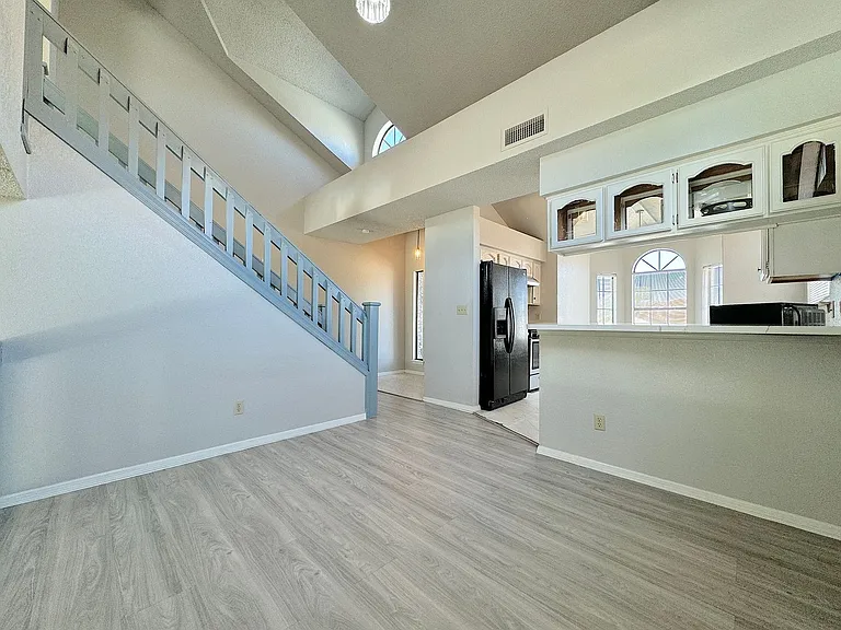 11145 Loma Escondida Dr — Photo 6