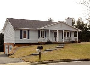 5th image of 3713 Glade Hill Cir