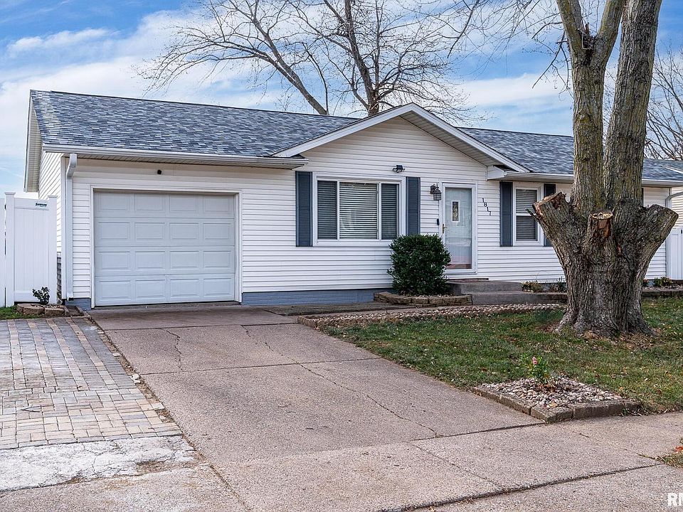 1st image of 1817 Valley Dr