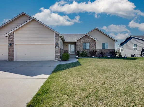 2121 S Upland Hills St, Wichita, KS 67235