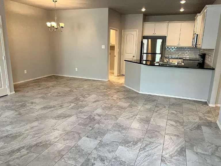 11908 Evanston Ave #A — Photo 6