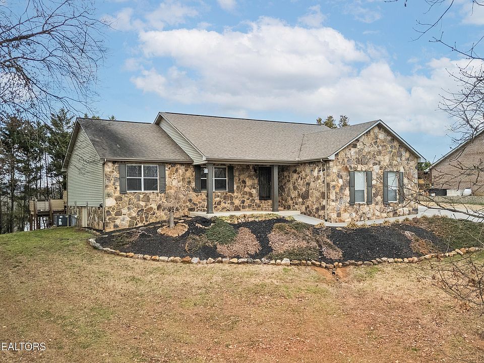 1st image of 3443 Ardennes Dr