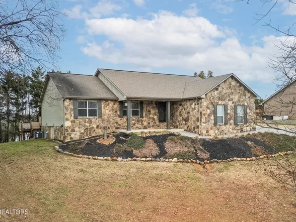 3443 Ardennes Dr, Maryville, TN 37801