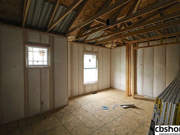 5th image of 17024 Greenfield St