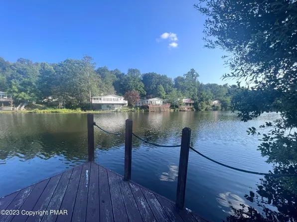 1298 Blue Mountain Cir, Saylorsburg, PA 18353