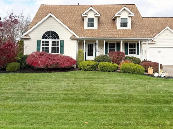 8690 Windy Ln, North East, PA 16428