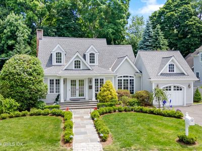 12 River Ln, Cos Cob, CT, 06807