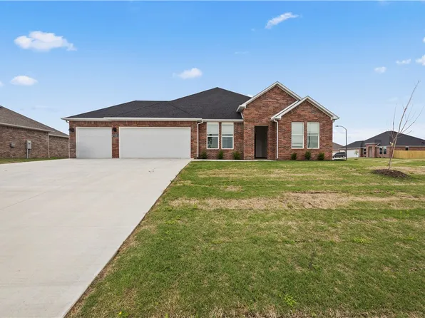 7000 E Sugarloaf St, Siloam Springs, AR 72761