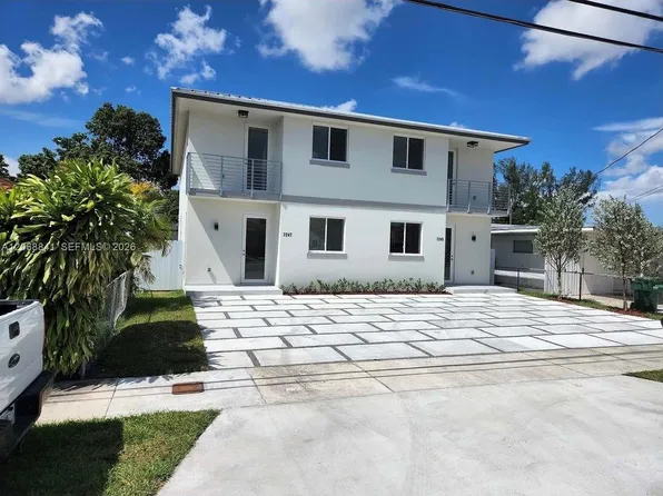 7245 SW 21st St #1, Miami, FL 33155