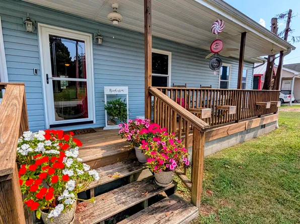 408 Sparks St, Ringgold, GA 30736