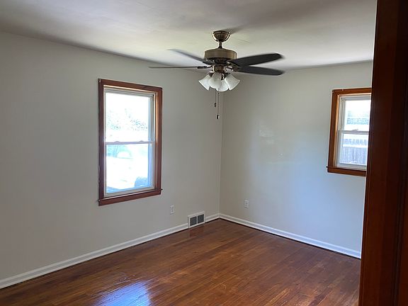 4th image of 1513 Kearney St