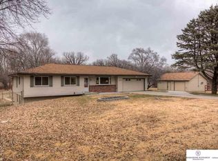 4202 Young St, Omaha, NE 68112