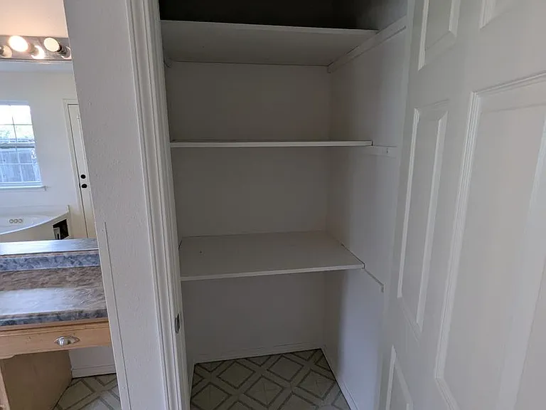 320 S Country Club Rd — Photo 24