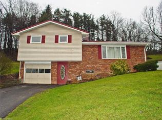 120 Brent Heights Dr, Chester, WV
