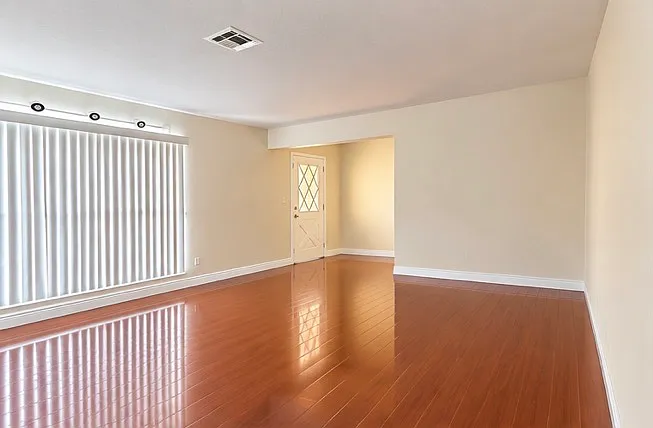 3 bed, 1.5 bath, 1317 sqft, $3,600 — Photo 3