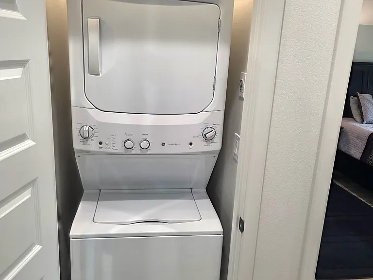 In-unit washer/dryer
