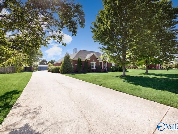 3rd image of 126 Golden Harvest Dr