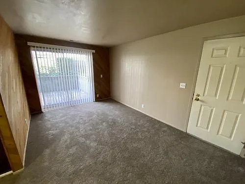 2 bed, 860 sqft, $1,195 — Photo 3