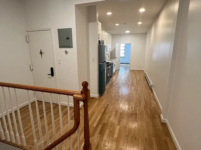 329 Menahan St #1A — Photo 1