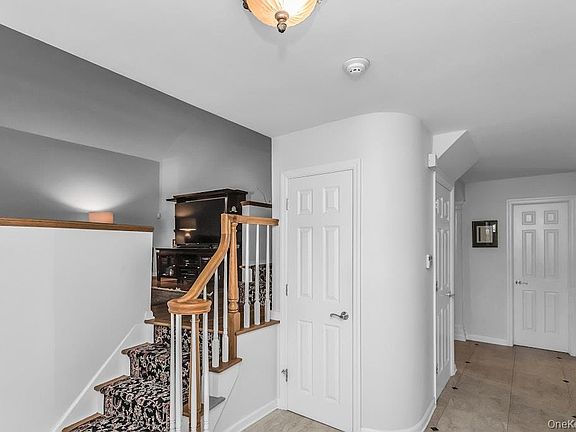 4th image of 3 Windsor Place