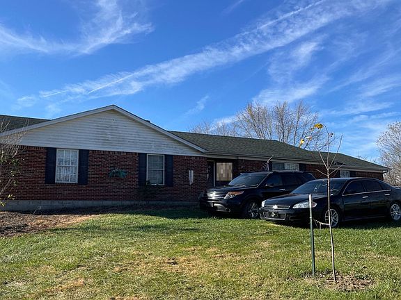 3rd image of 421 Timberline Dr