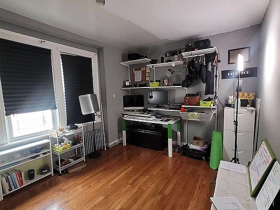 2nd image of 10508 132nd St