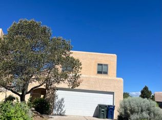 2982 Viaje Pavo Real, Santa Fe, NM 87505