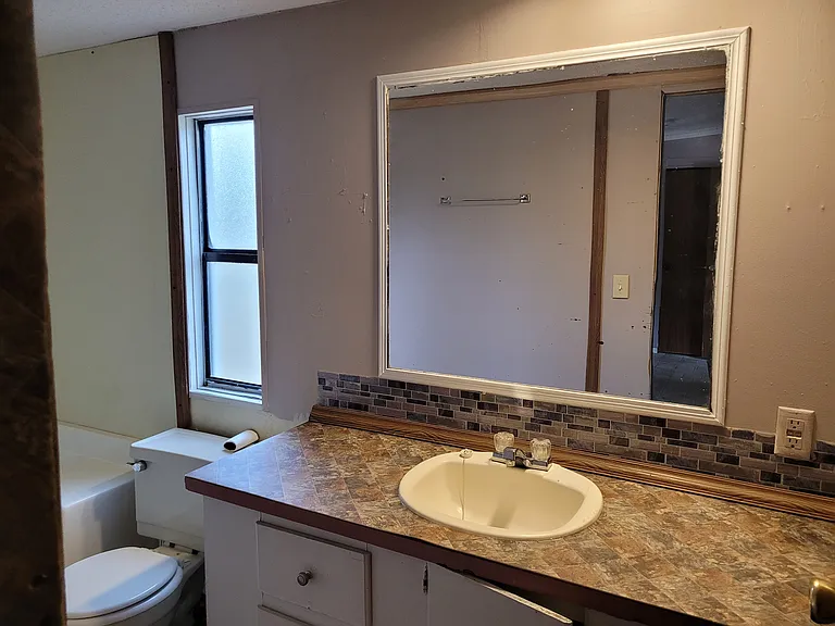 1038 Viking Ct — Photo 6