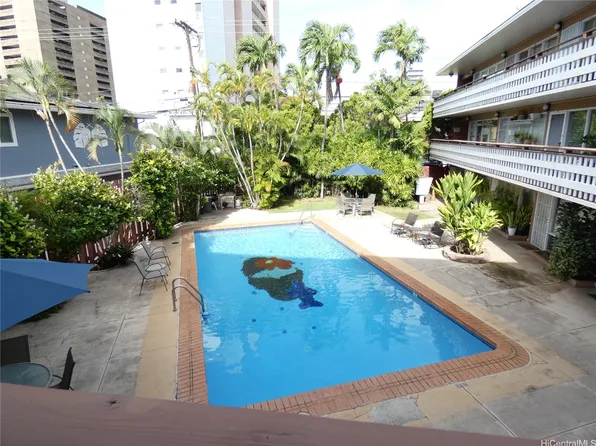 1427 Alexander St APT 201, Honolulu, HI 96822