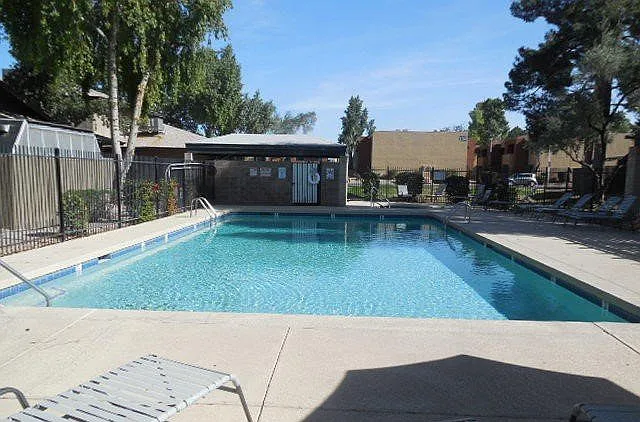 286 W Palomino Dr #USA-23 — Photo 3