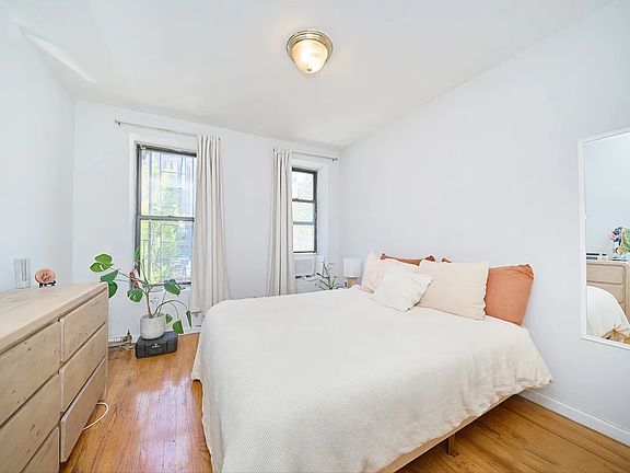 2nd image of 456 9th Ave APT 3