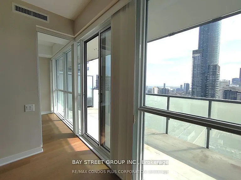 15 Grenville St #3802 — Photo 12
