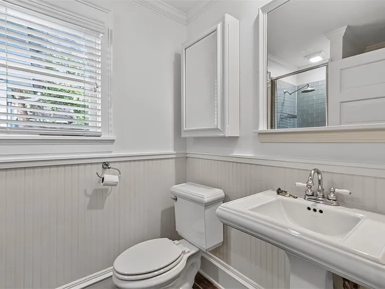 433 SE 7th St — Photo 24