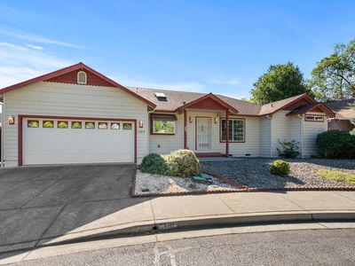 1785 Brookhurst Way, Grants Pass, OR, 97527