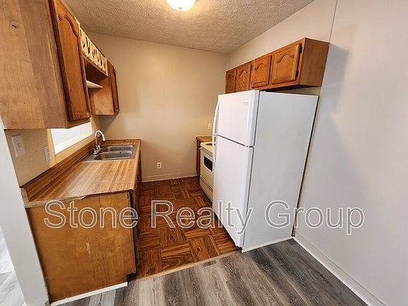 3rd image of 418 S 7th St Unit B